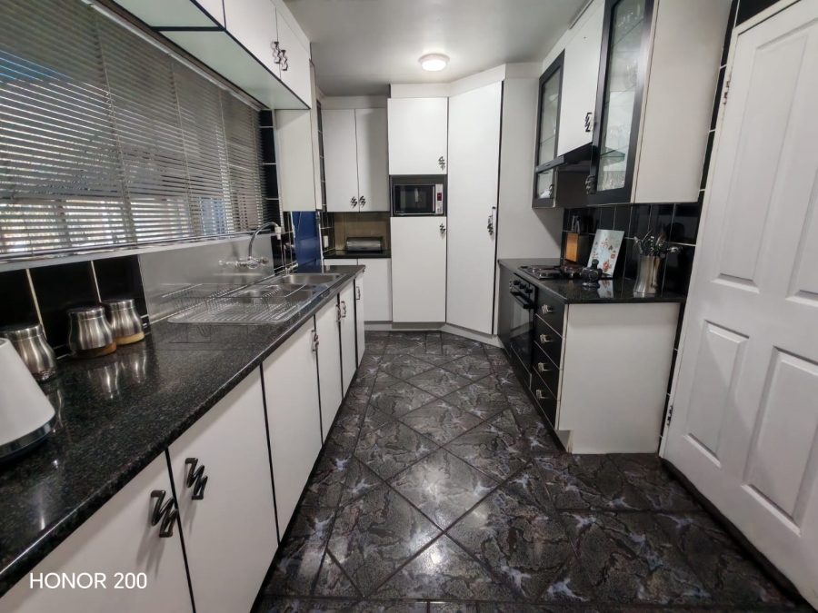 3 Bedroom Property for Sale in Vaalpark Free State